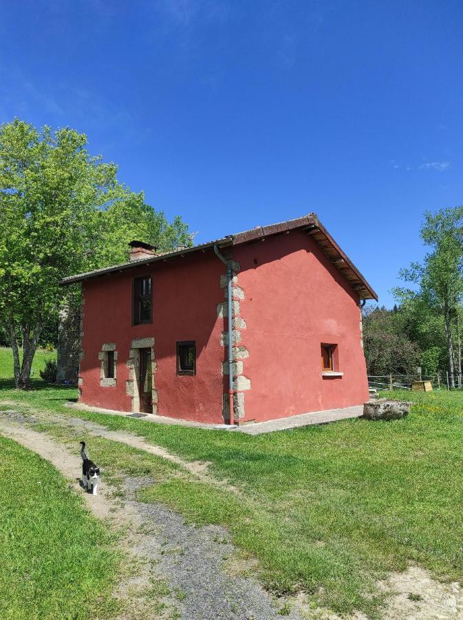Gite La Roche Bertignat Екстериор снимка